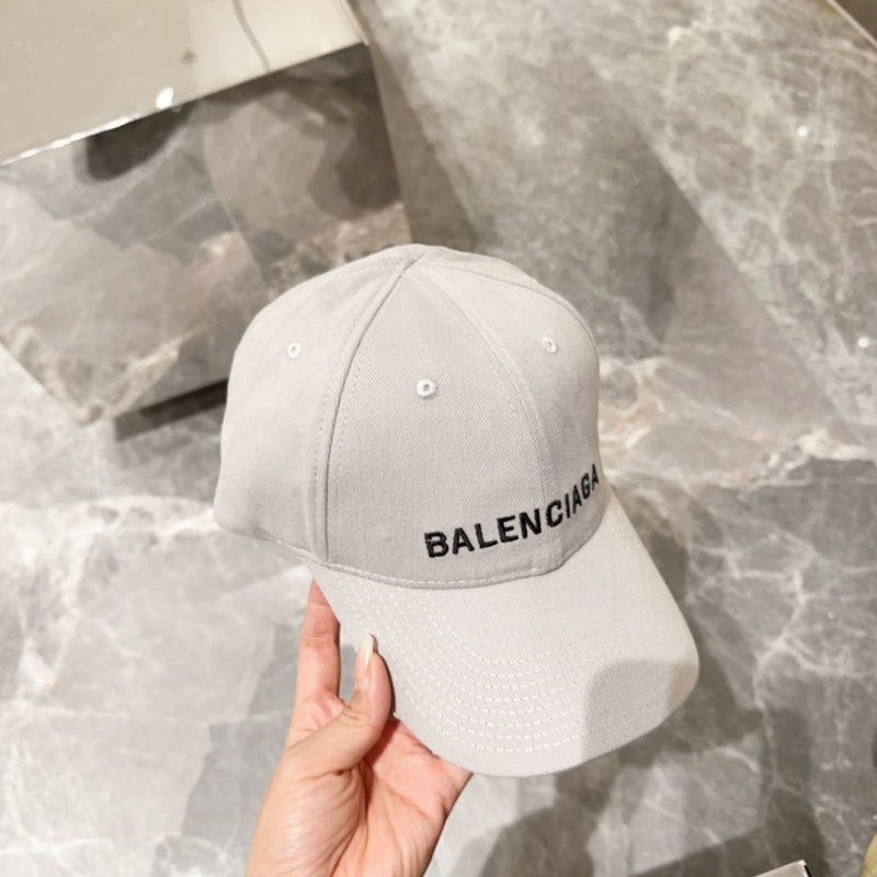 BALENCIAGA